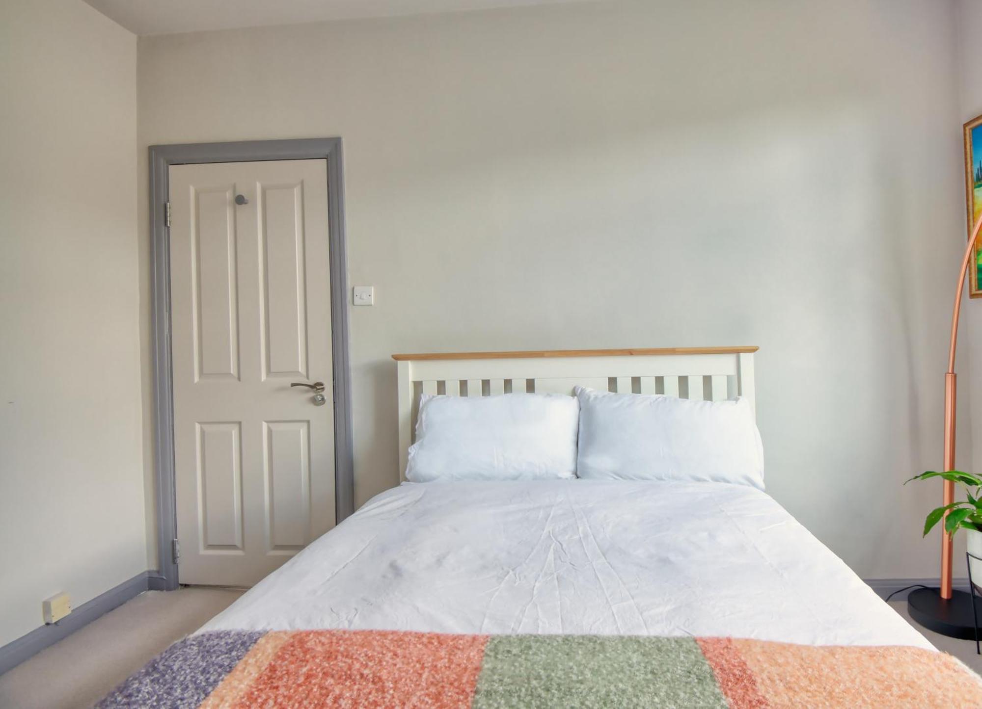 Spacious Double Room With Private Bathroom In Quiet Area Only 20 Min To Central London Streatham Vale Exterior photo