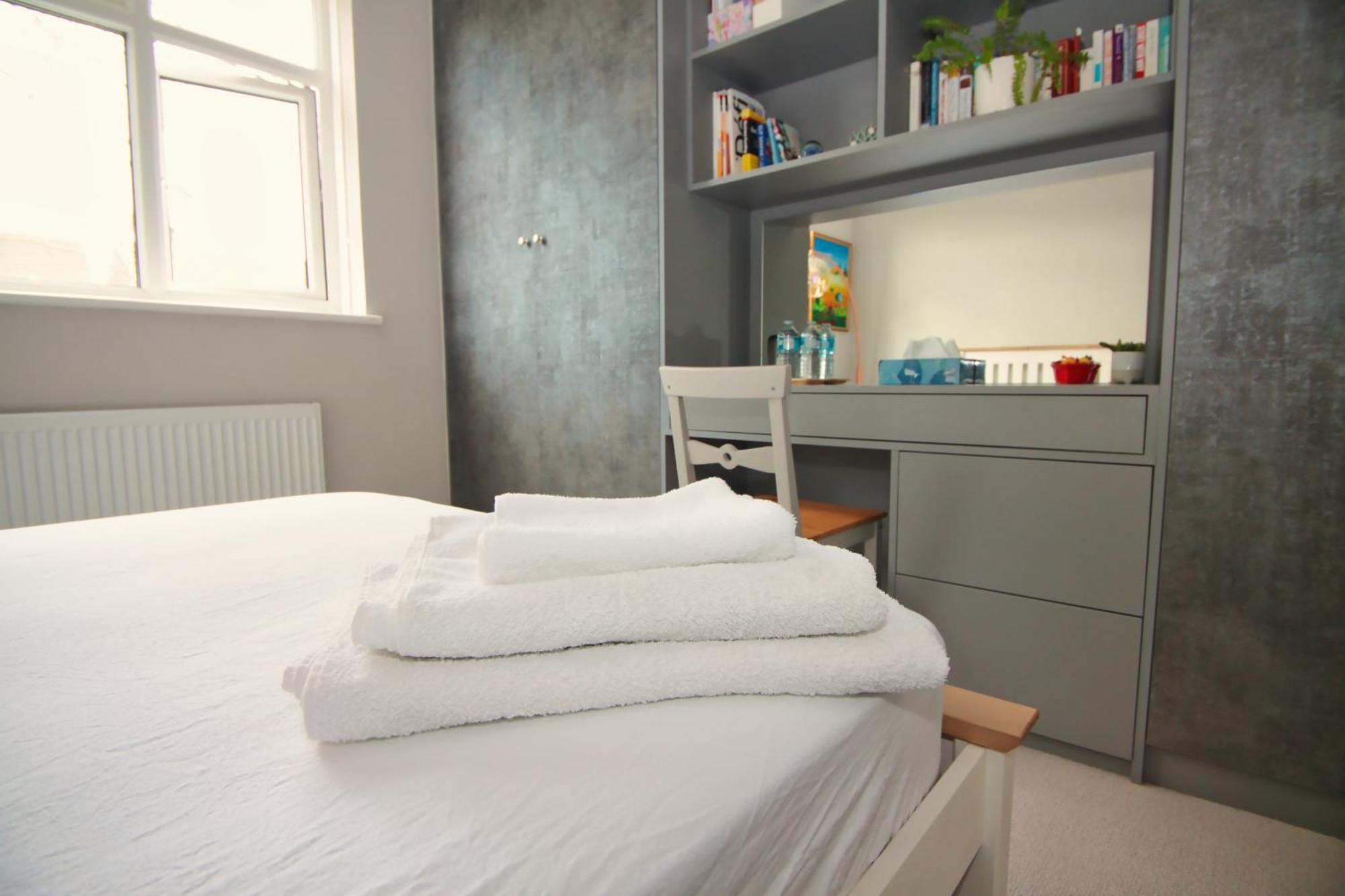 Spacious Double Room With Private Bathroom In Quiet Area Only 20 Min To Central London Streatham Vale Exterior photo
